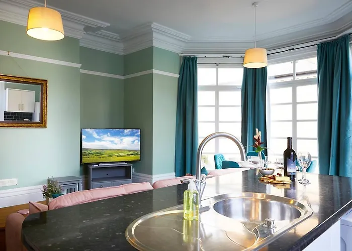 Queen Margarets Scarborough