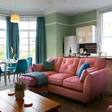 アパート Queen Margarets スカーバラ