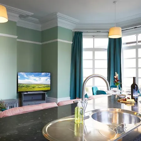 Queen Margarets スカーバラ