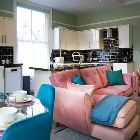 Queen Margarets アパート *