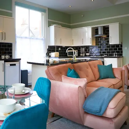 Queen Margarets * スカーバラ